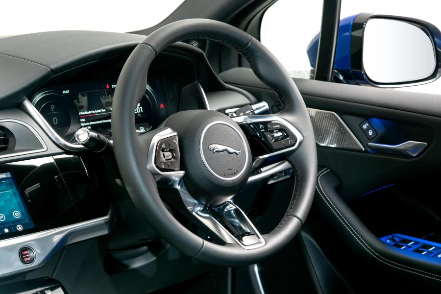 Панель приборов Jaguar I-Pace EV400 AWD HSE 2019 года  (ZA) (фото 5 из 47)